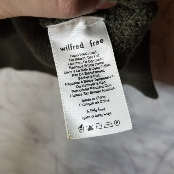 Aritzia Wilfred Free 100% merino wool sweater - Picture 6 of 8